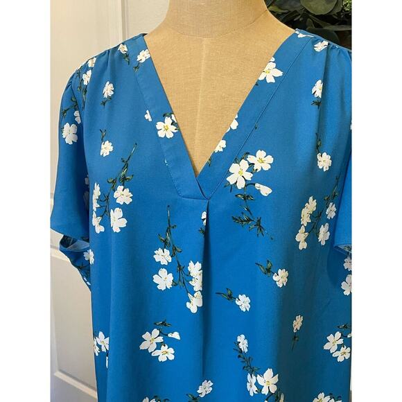 HILARY RADLEY Blue floral Top size XXL 2XL - Picture 2 of 8
